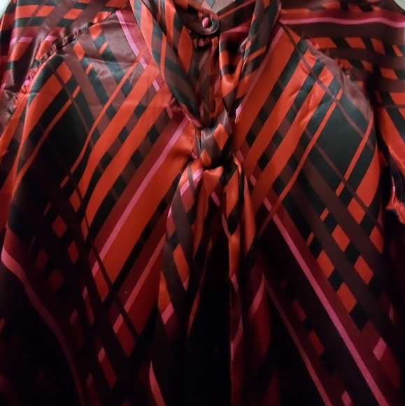 New York & Company Women's Front Tie Blouse - Picture 6 of 6